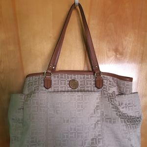 Tommy Hilfiger beige tote